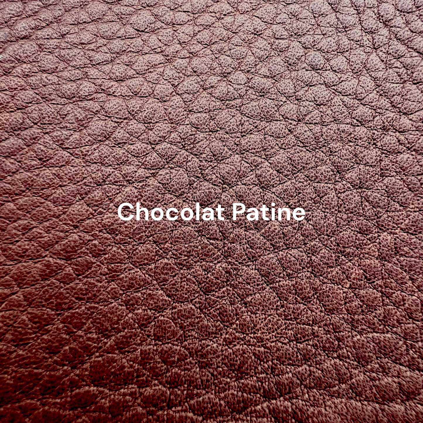 Cuir chocolat patine