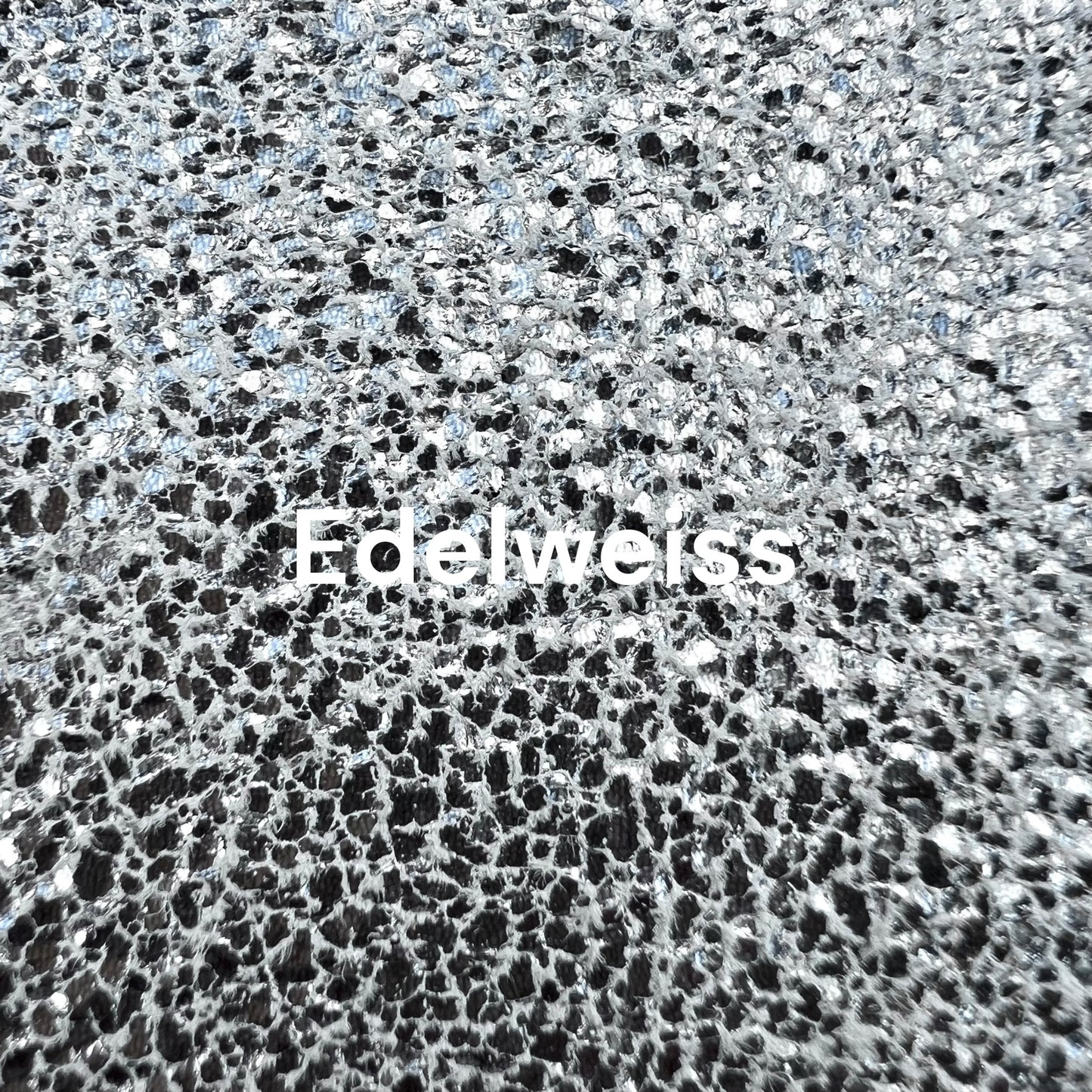 cuir effet craquelé argenté