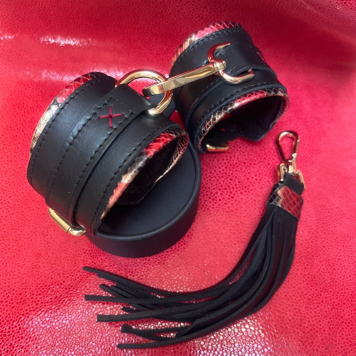 Menotte cuir sur mesure