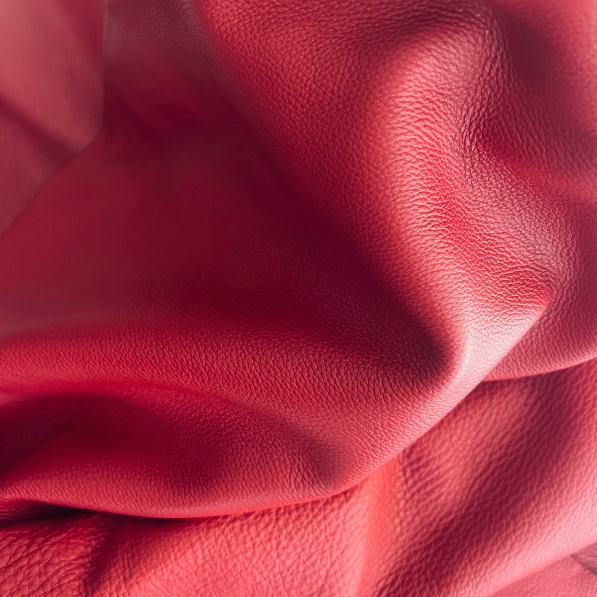 menottes rouges en cuir