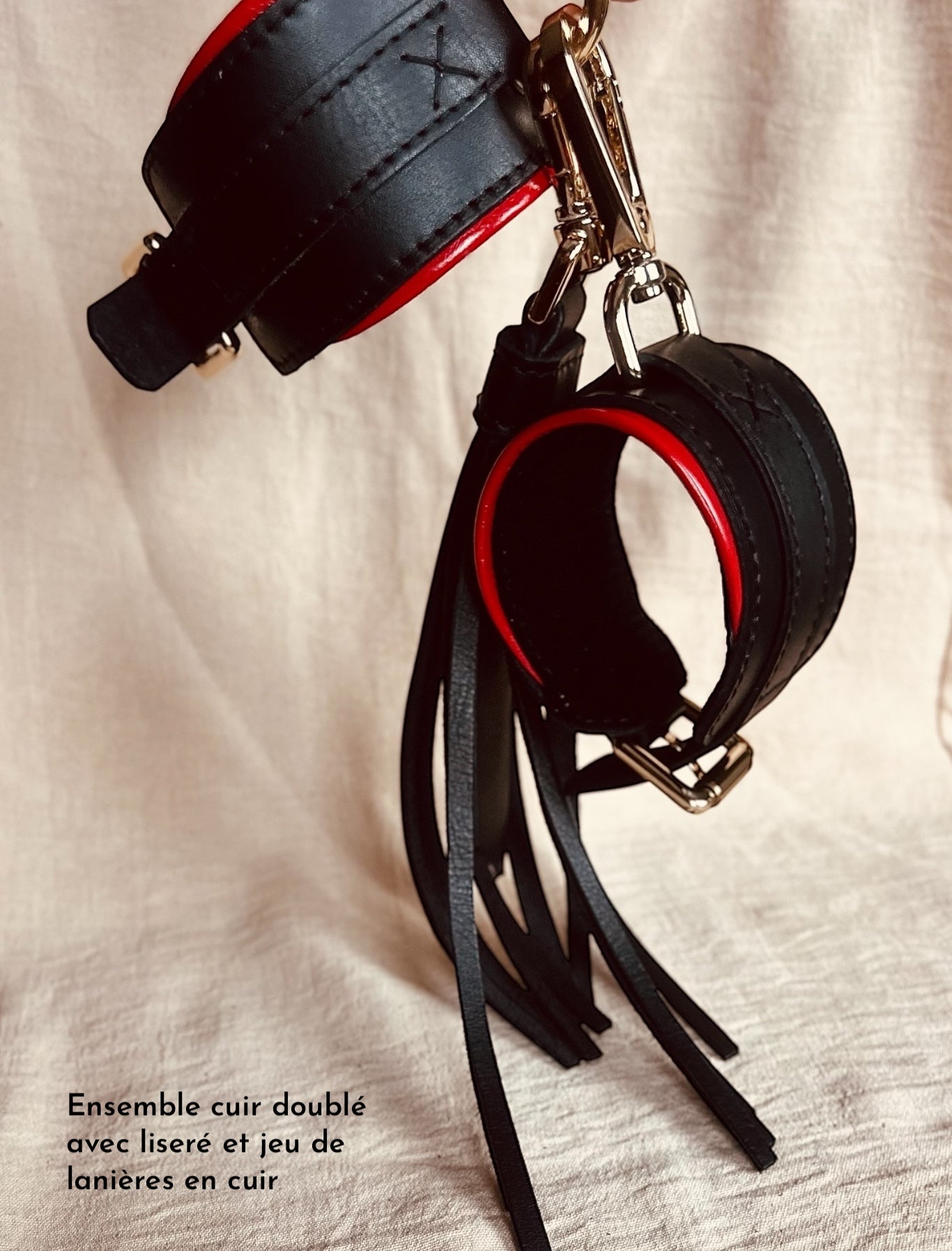 accessoires sexy en cuir couple