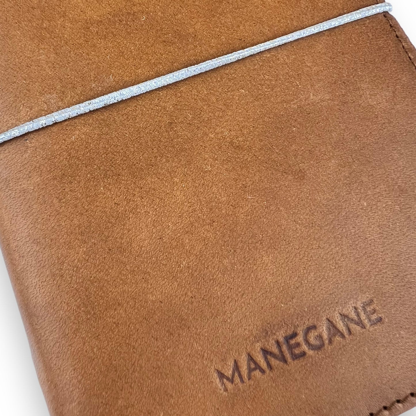 carnet en cuir marron avec élastique