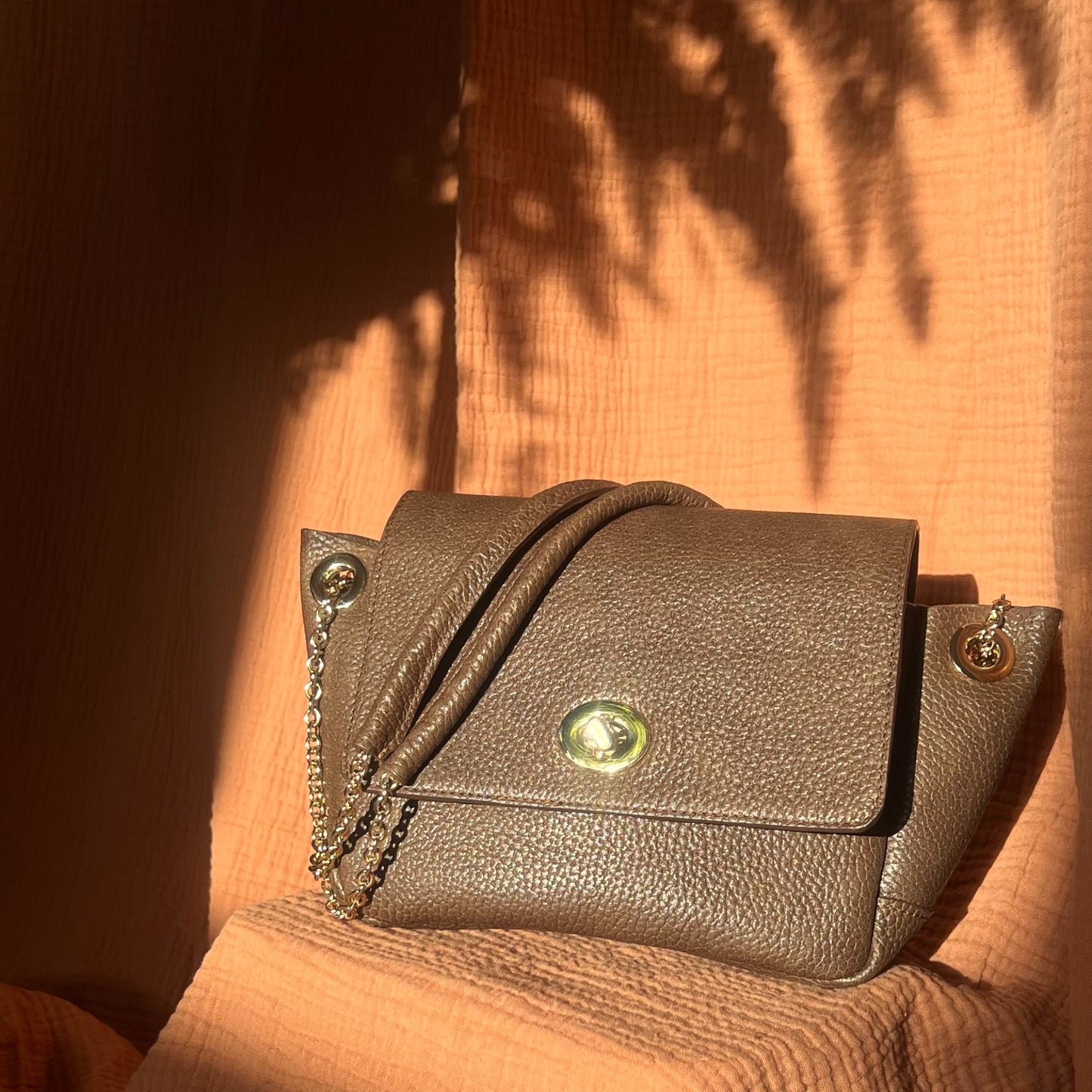 Pré-commande - Pièce 005- Sac Medium coulissant Kaki