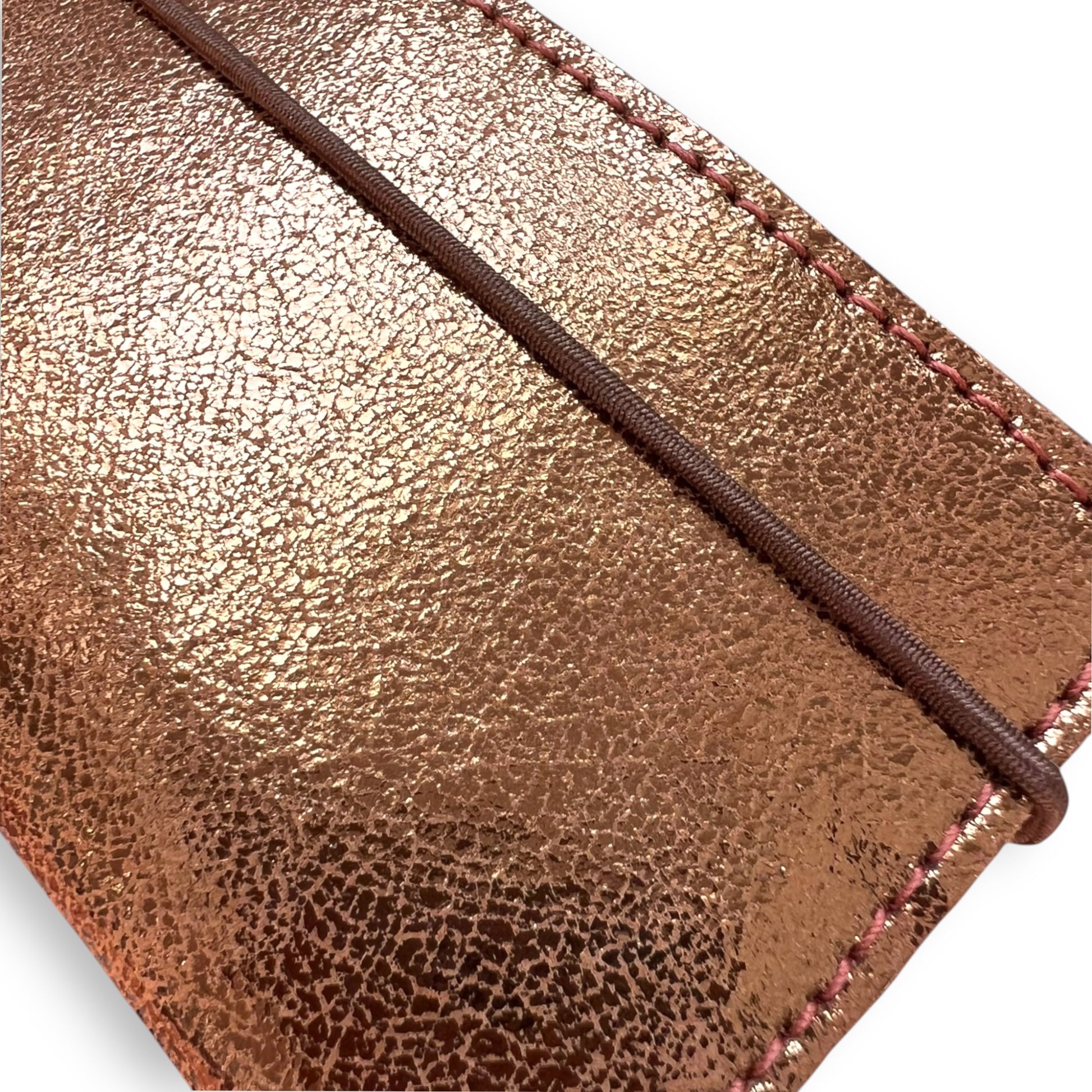 petit porte-monnaie pour femme en cuir métallisé cuivré  avec élastique