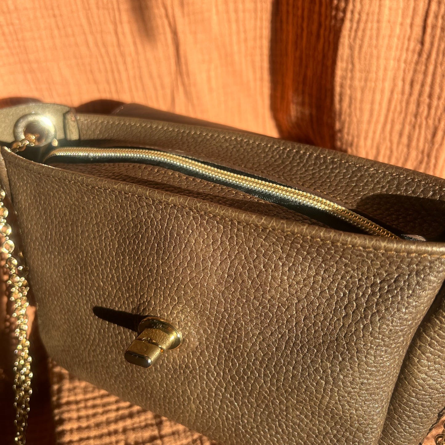 Pré-commande - Pièce 005- Sac Medium coulissant Kaki