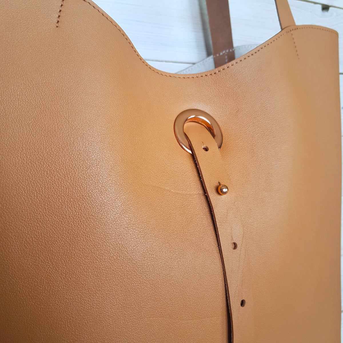 fermeture du cabas Blush Manegane
