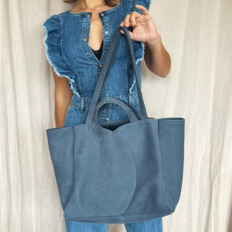 cabas bleu en cuir
