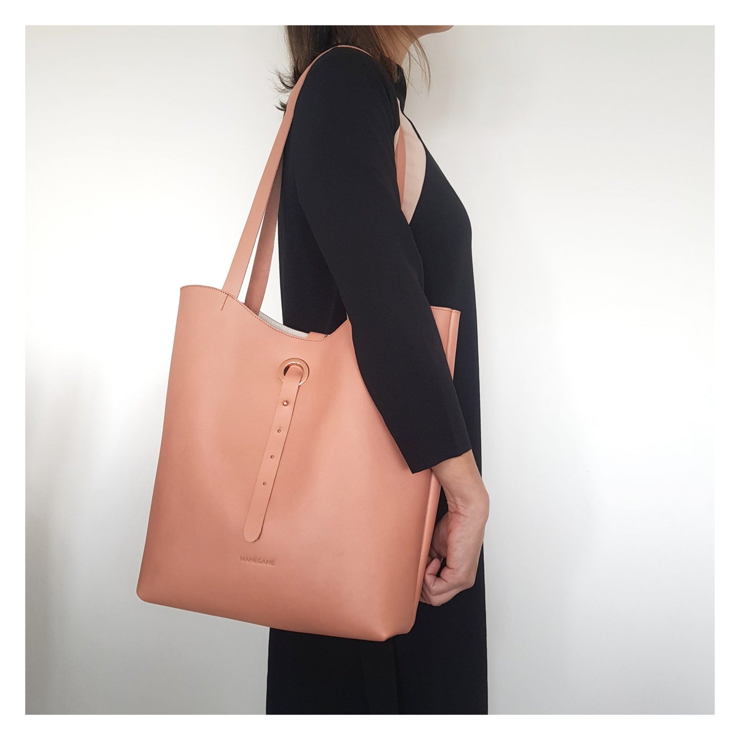 cabas en cuir createur Manegane
