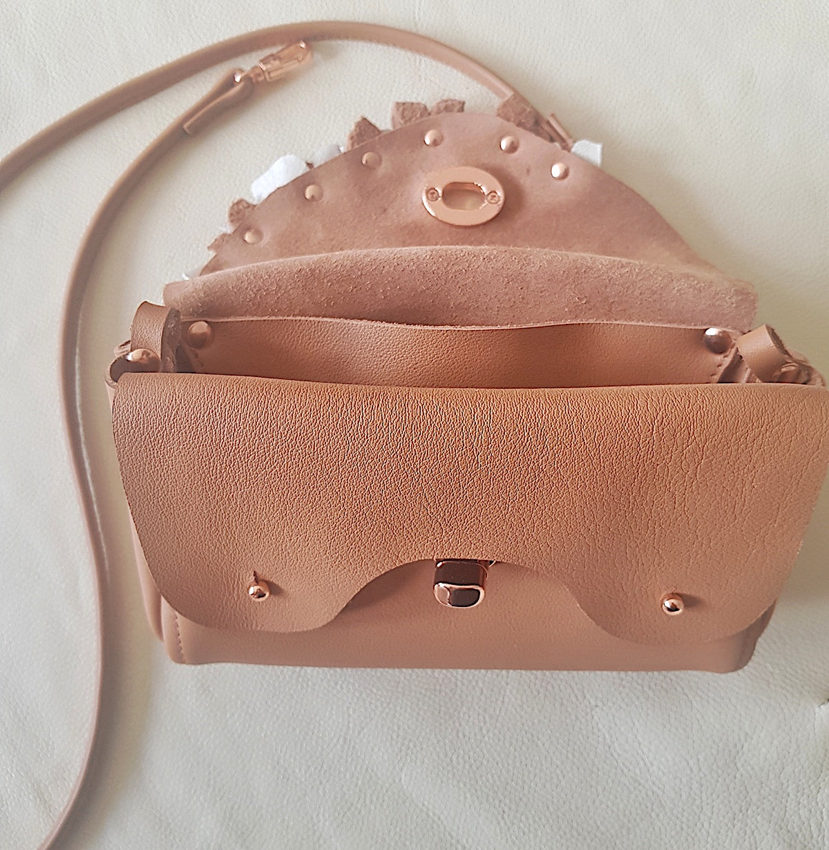 intérieur bisou bag hortensia