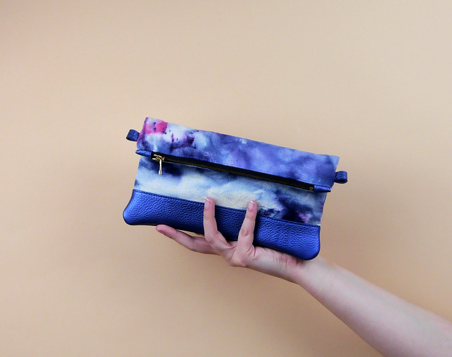 pochette colorée manegane collab lorcolors