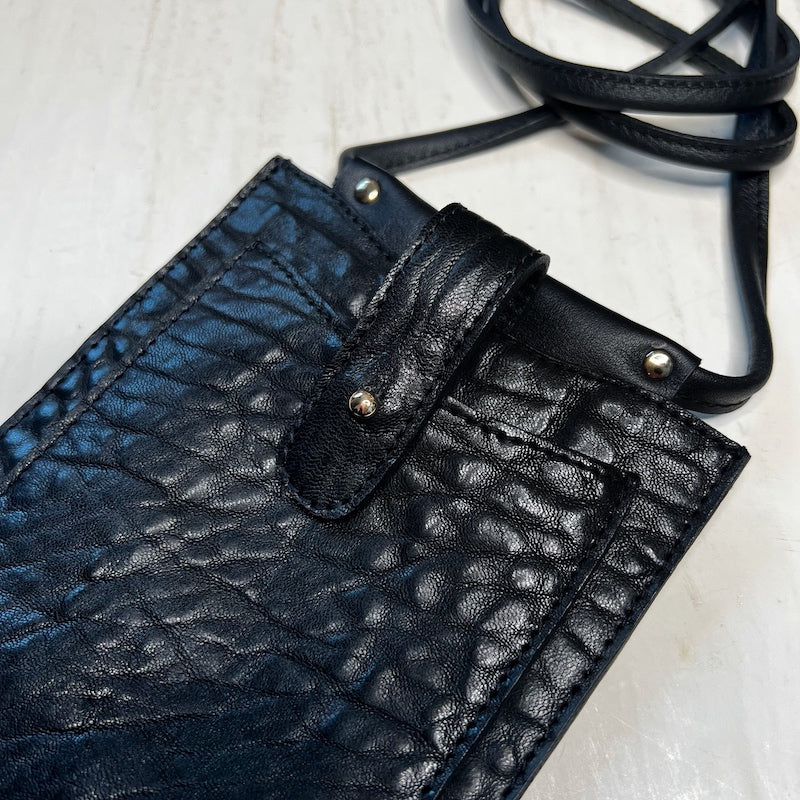 étui à téléphone en cuir noir