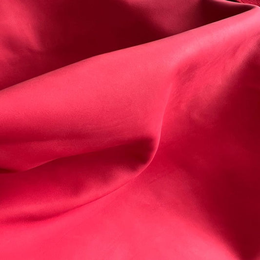 cuir rouge ciré manegane