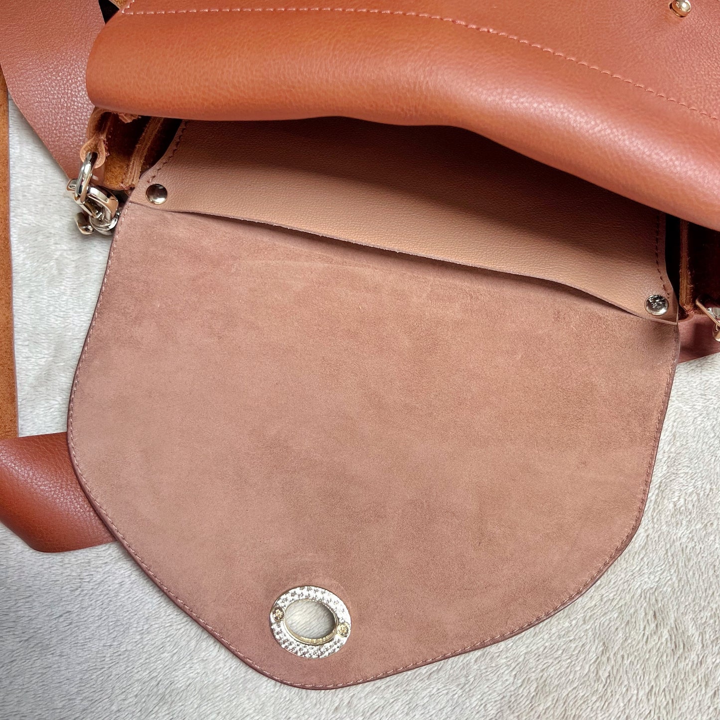 Kiss Bag Up Blush