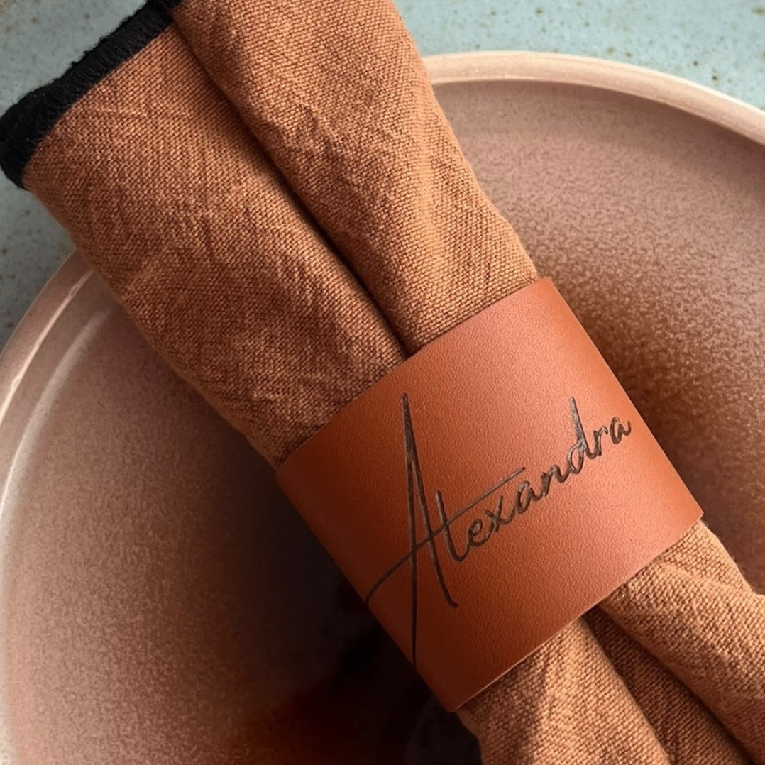 anneau de serviette en cuir personnalisé