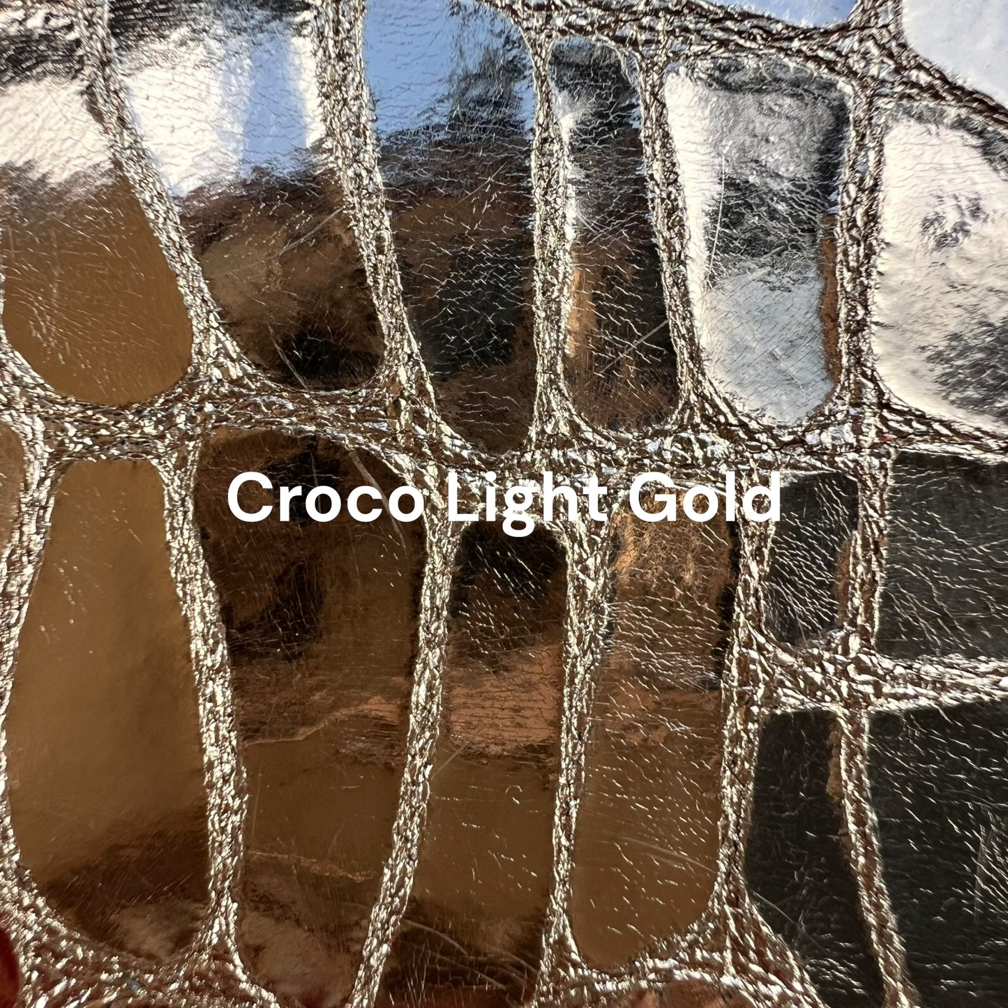 cuir effet croco doré