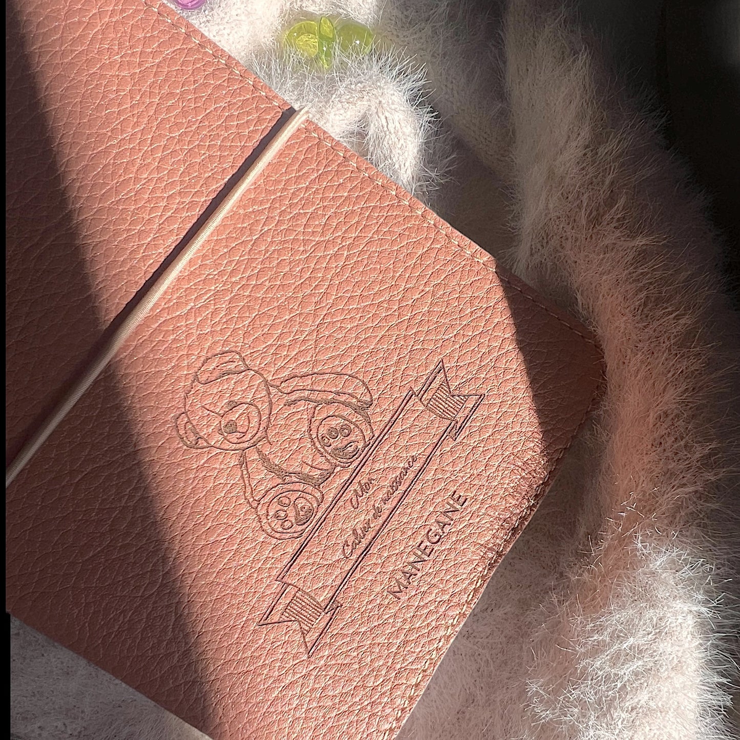 carnet en cuir pour cadeau de naissance