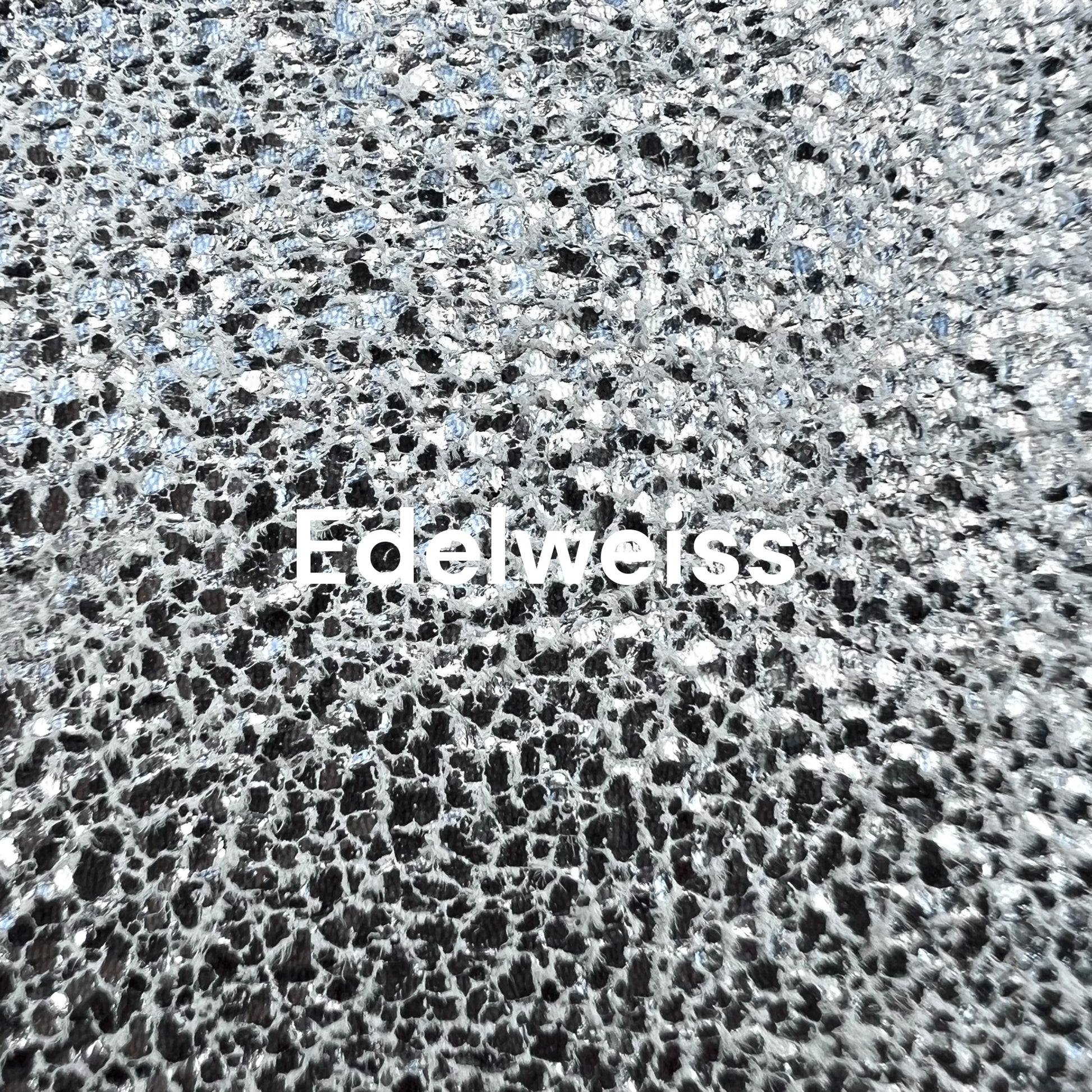 cuir effet craquelé argenté