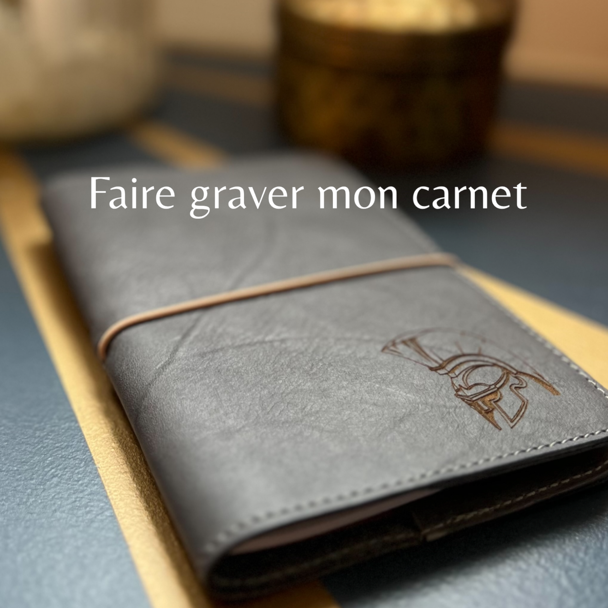 carnet en cuir gravé pour homme