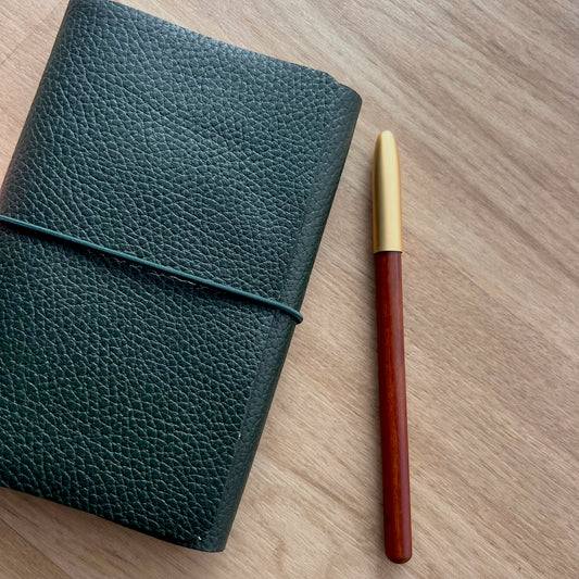 protege-carnet en cuir avec elastique