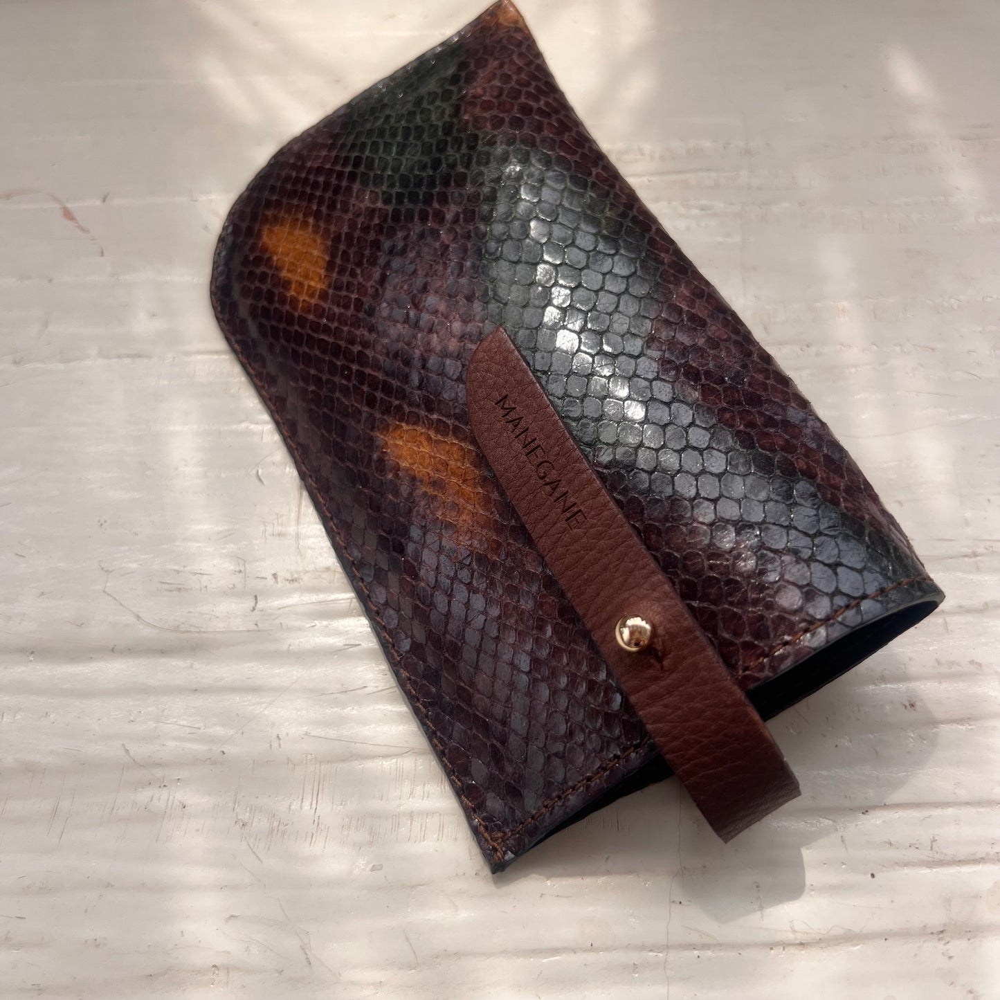 étui pour les lunettes en cuir écailles