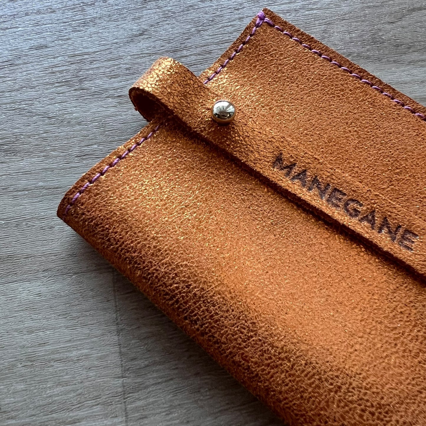 Etui à lunettes Orange métallisé piqures Fushia