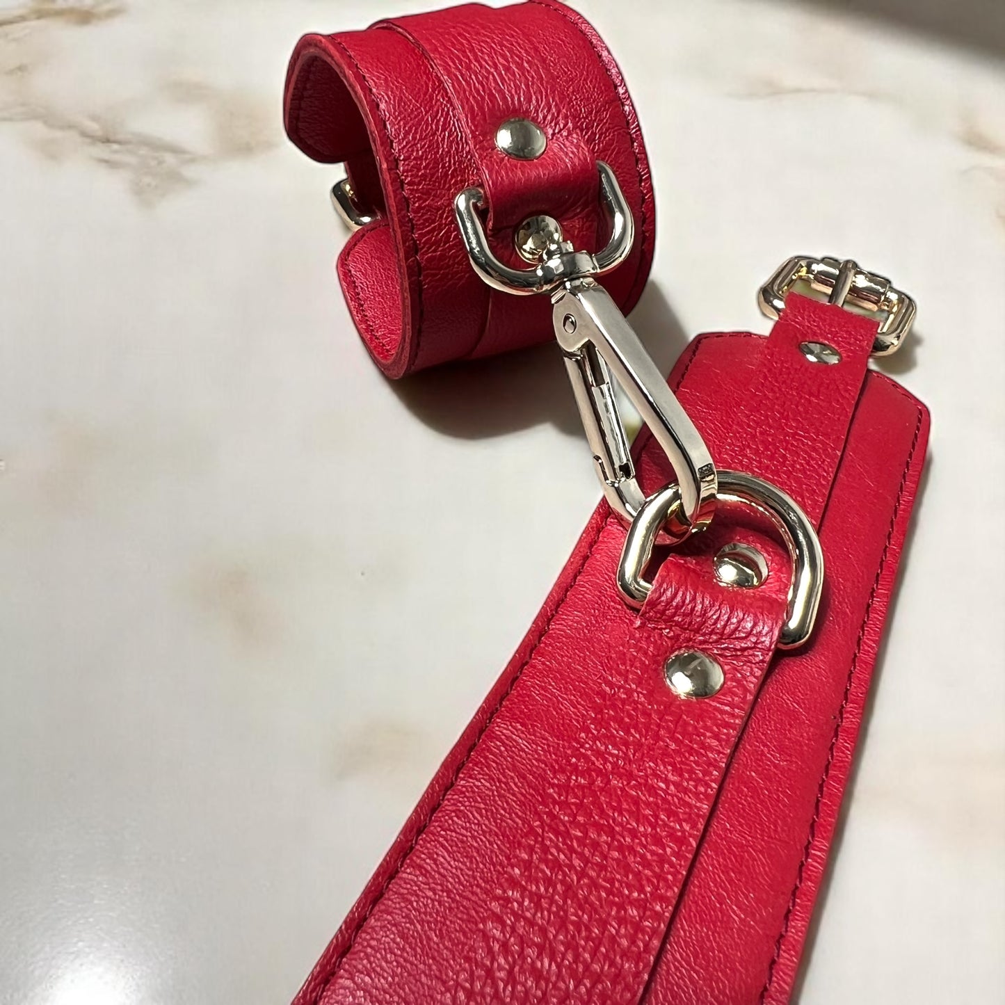 menottes pour couple enn cuir