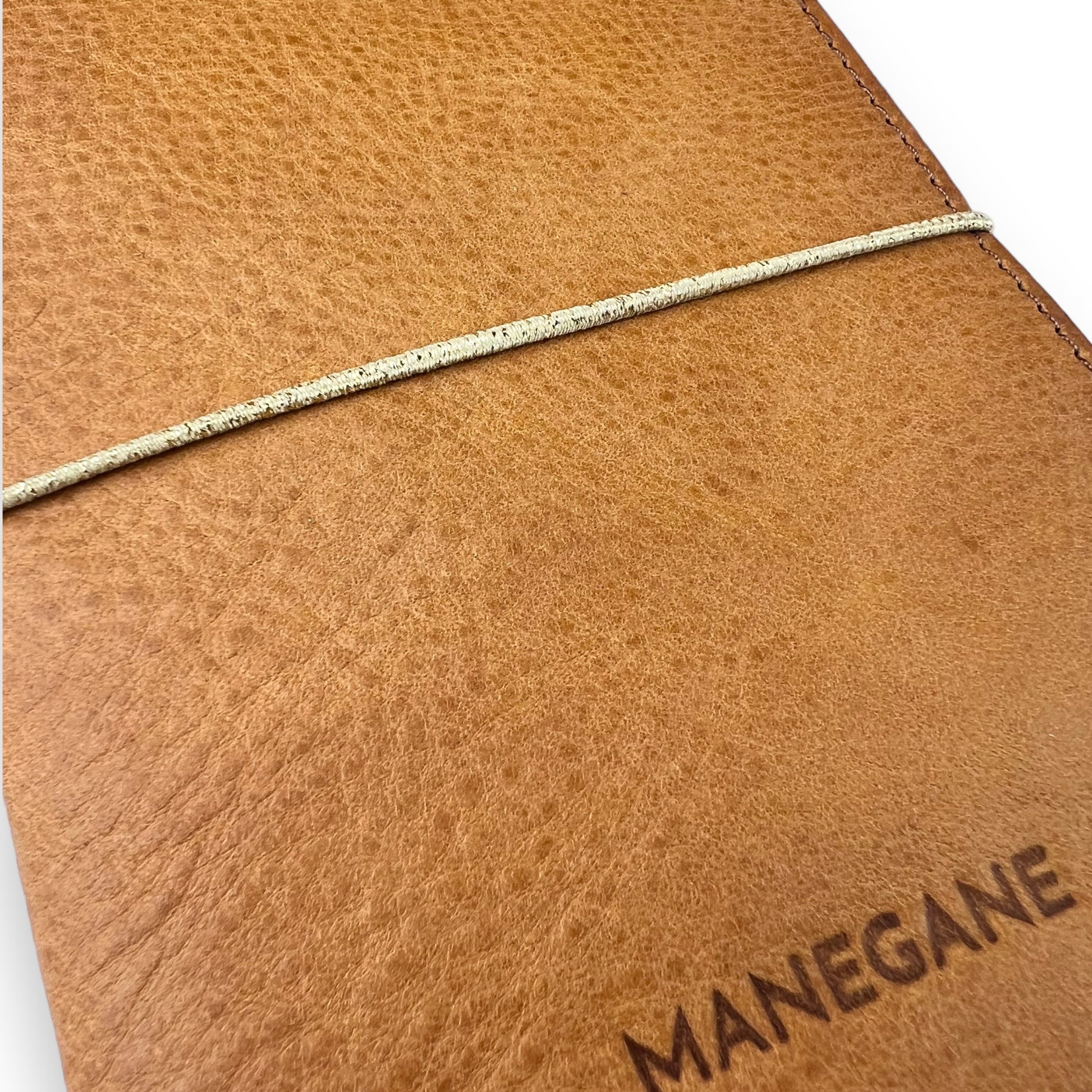 carnet avec beau cuir camel