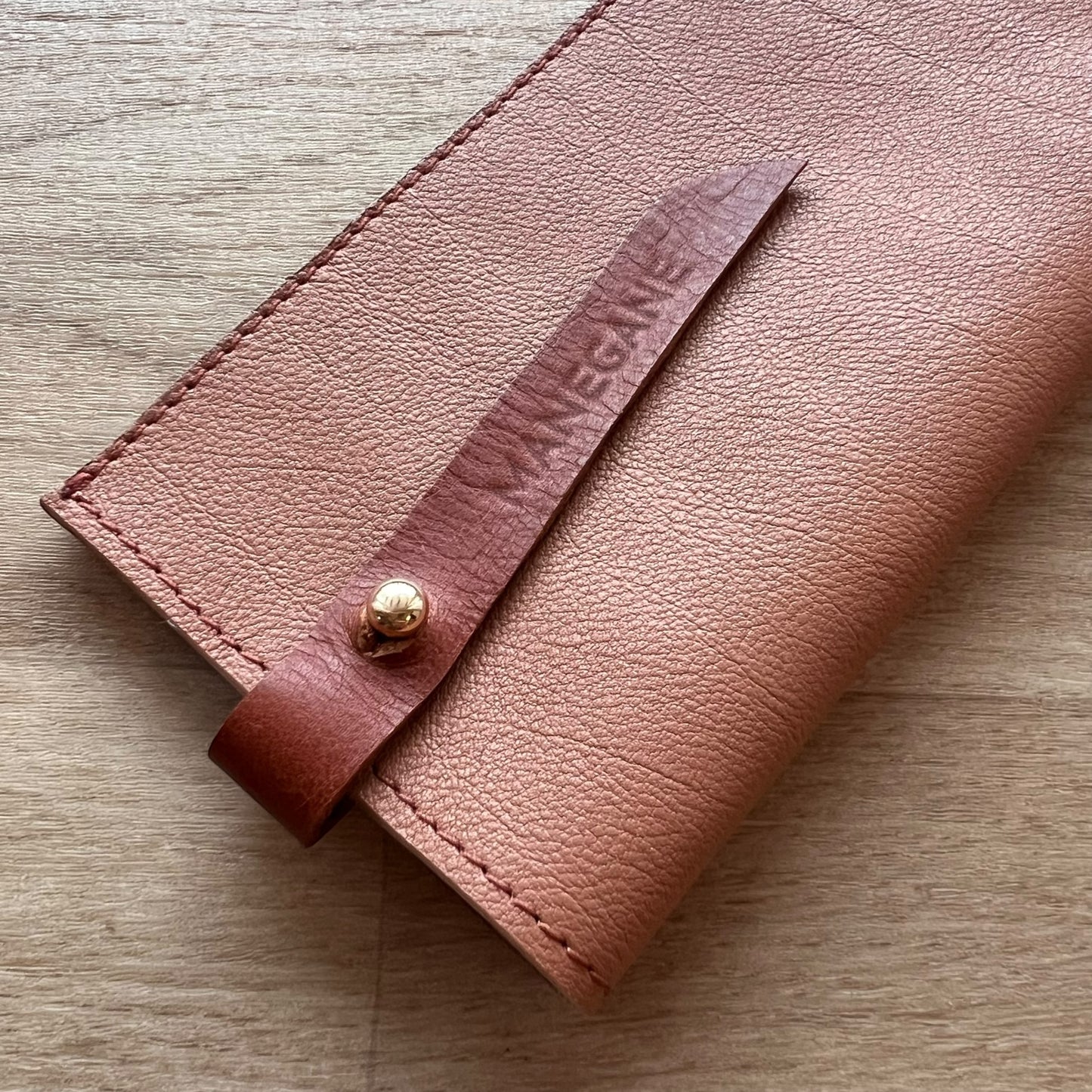 étui à lunettes cuir beige rose