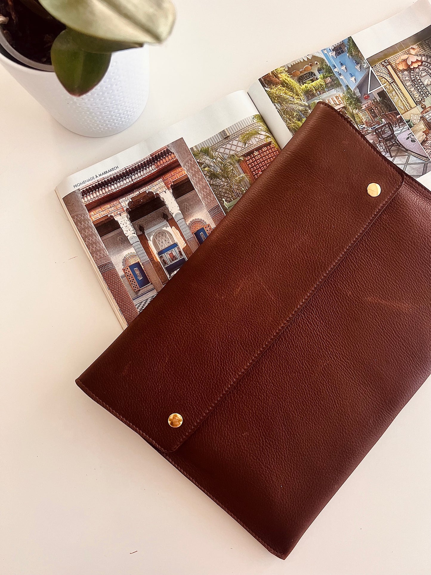pochette d'ordinateur en cuir