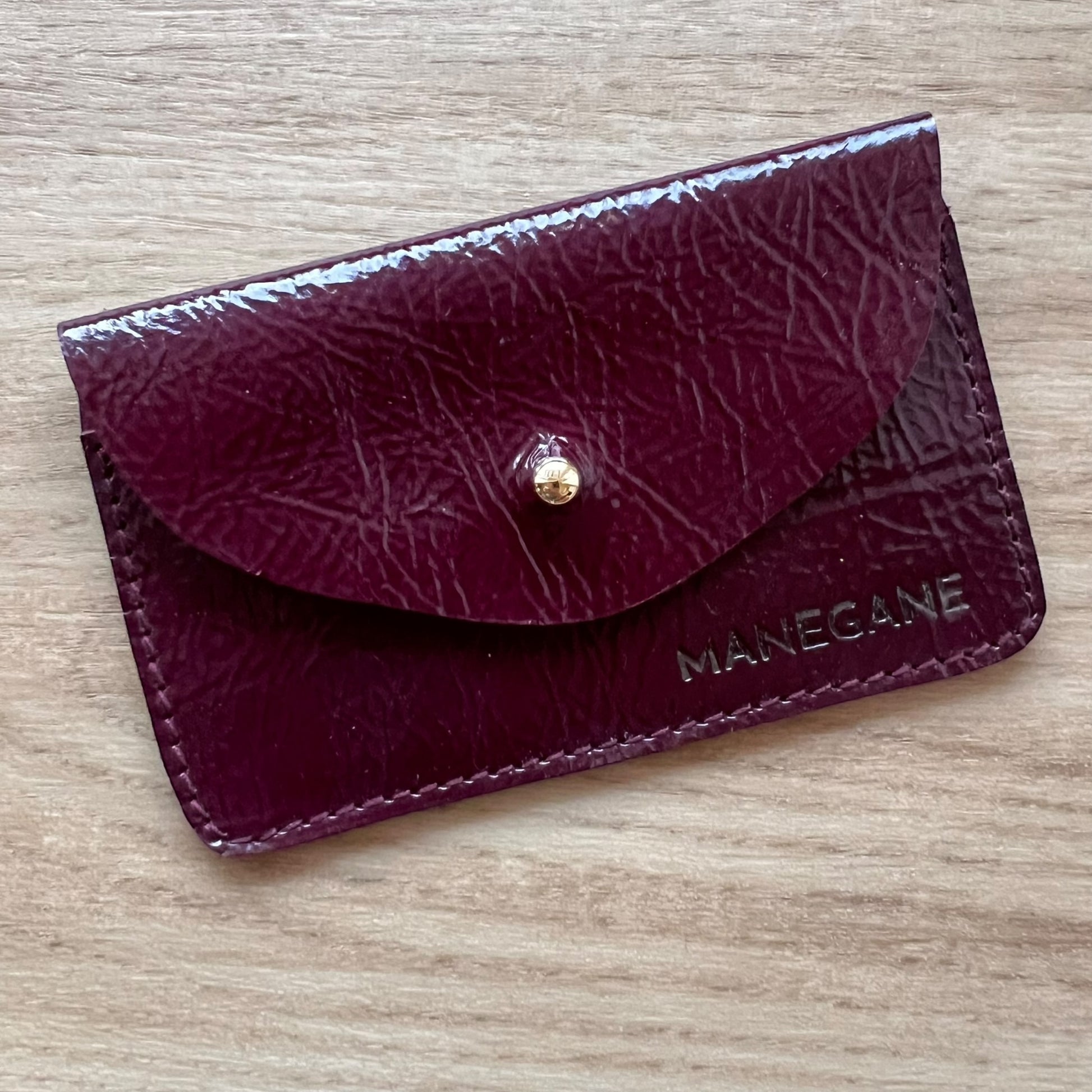 porte carte en cuir couleur prune