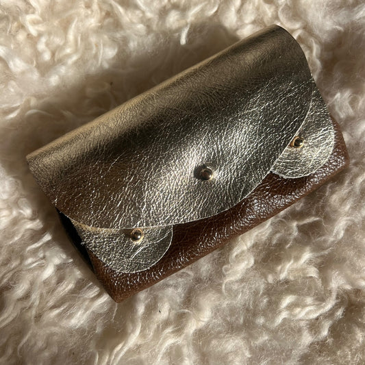 porte monnaie en cuir kaki et doré pour femme