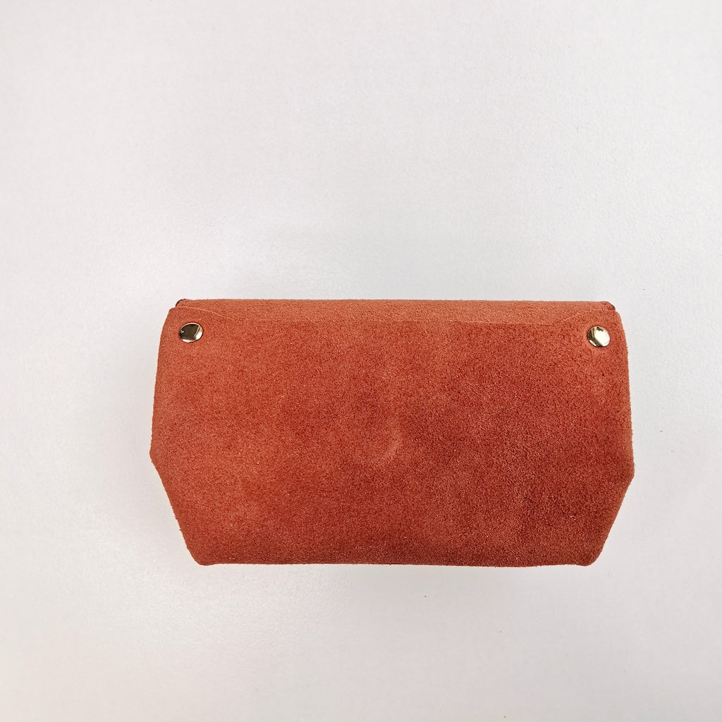 Porte-monnaie en cuir daim caramel or