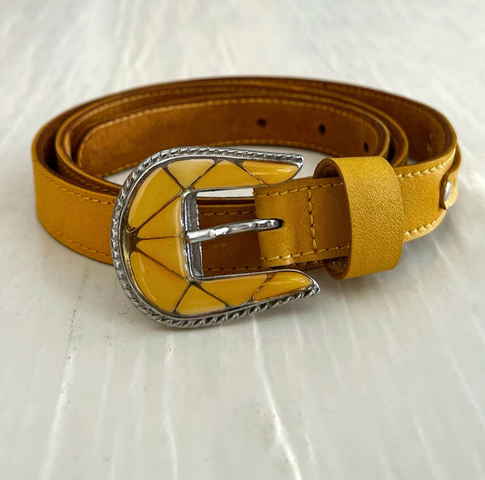 ceinture en cuir jaune