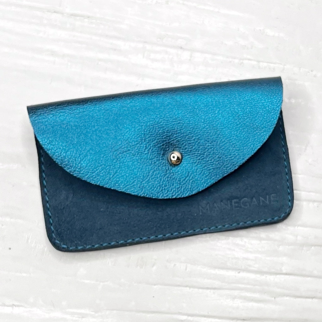 porte-cartes bleu en cuir Méditerranée manegane